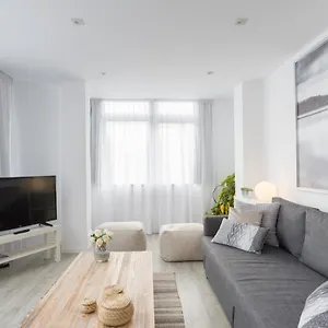 Urbe10 Angel Ganivet 2 Bedrooms Appartement Málaga